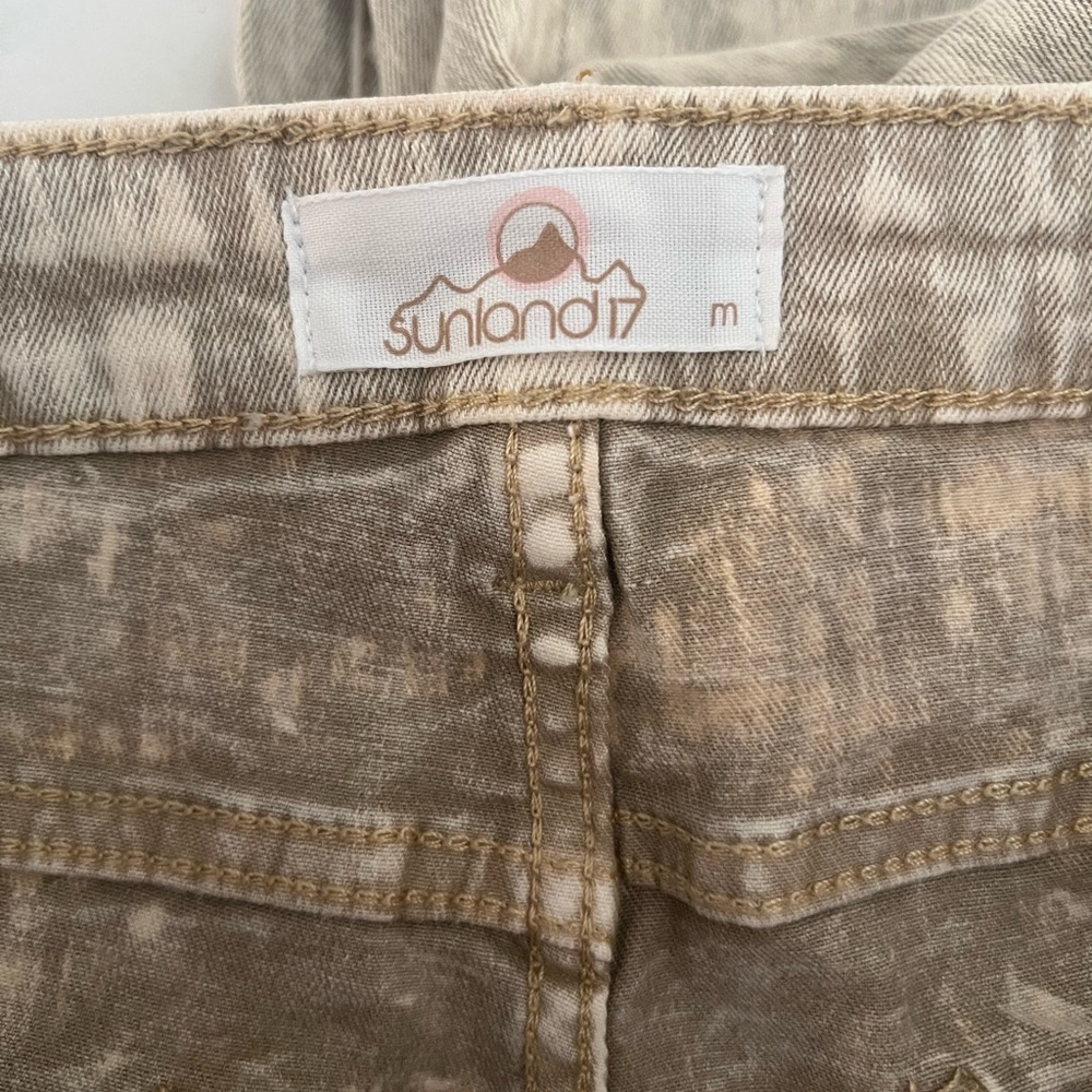 🟣Flared Tan Denim Jeans - Picture 4 of 10